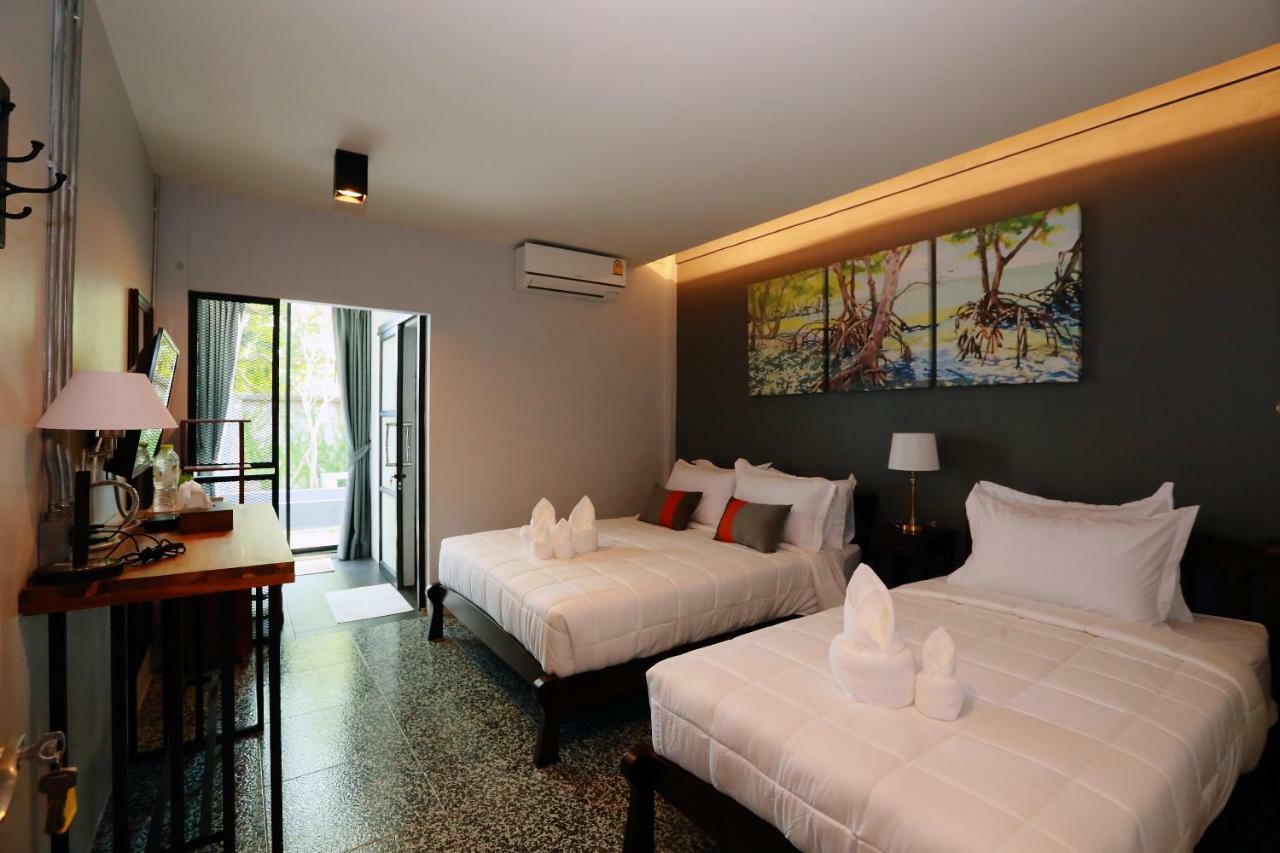 Canvas Family Home Trat Buitenkant foto
