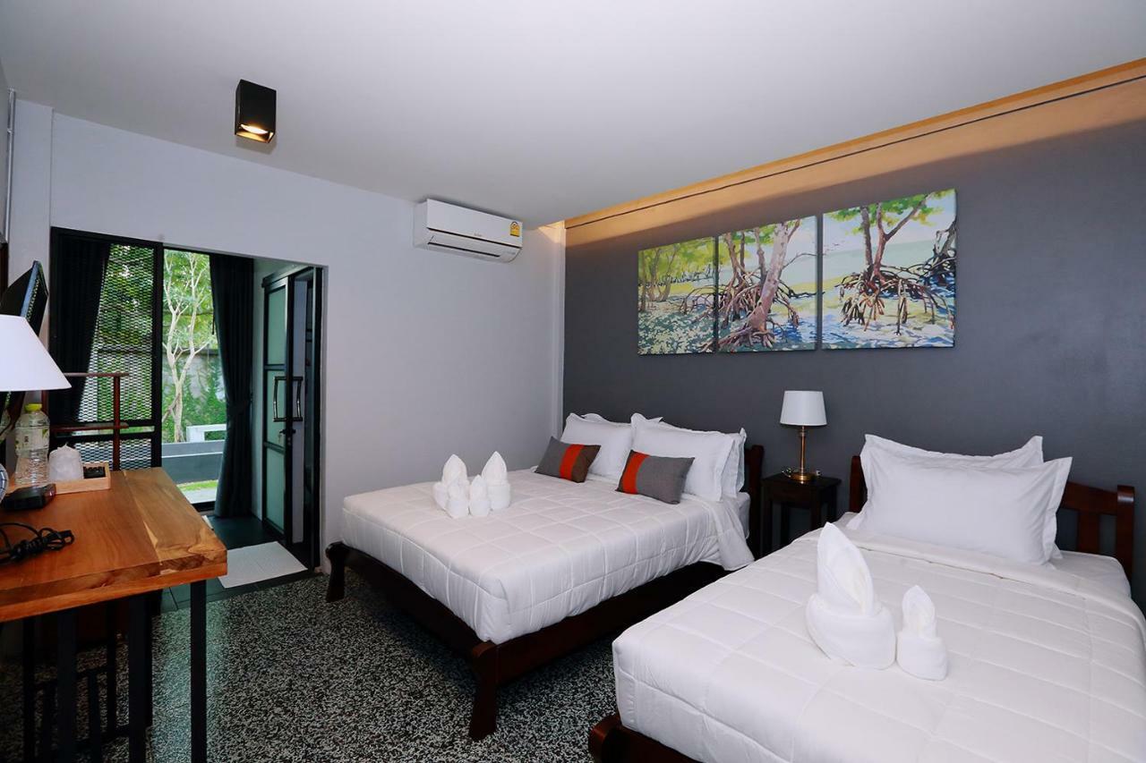 Canvas Family Home Trat Buitenkant foto