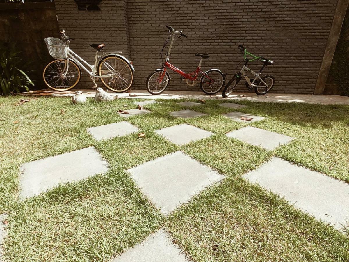 Canvas Family Home Trat Buitenkant foto